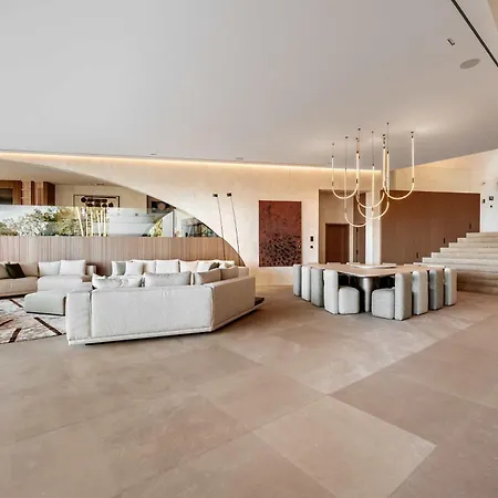 Futura Spectacular Luxury Designer *