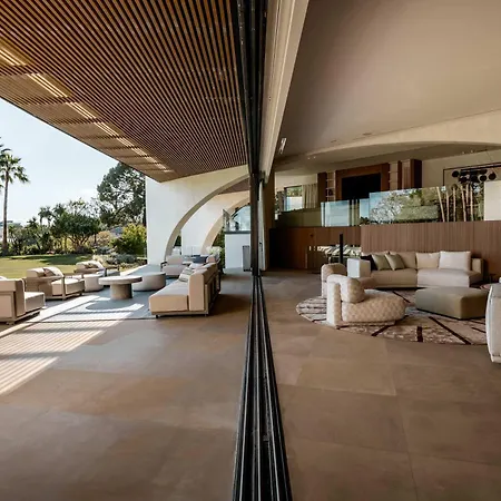 Futura Spectacular Luxury Designer