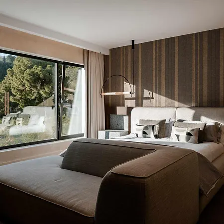 Futura Spectacular Luxury Designer *