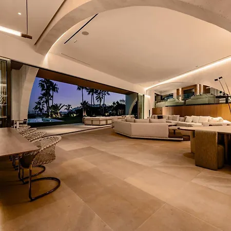 Futura Spectacular Luxury Designer Βίλα *