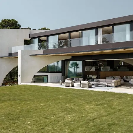 Futura Spectacular Luxury Designer
